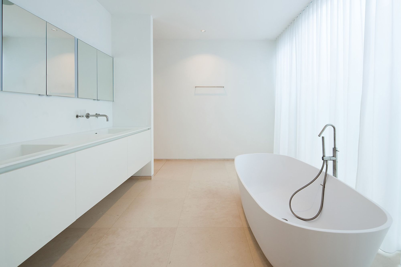 6 Ways to Achieve a Stunning Minimalist Bathroom Design - United Signature